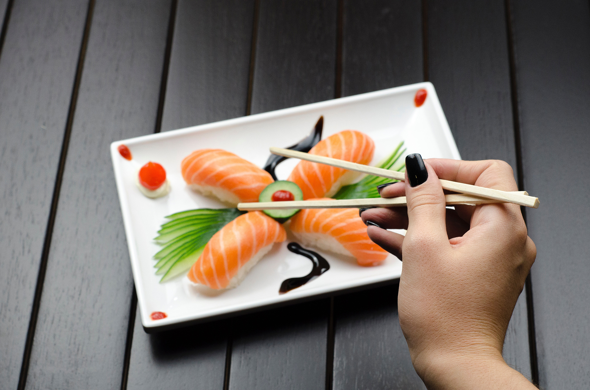 chopsticks-close-up-cuisine-858501