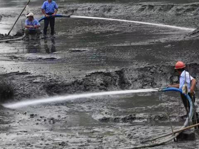 水塘清淤
