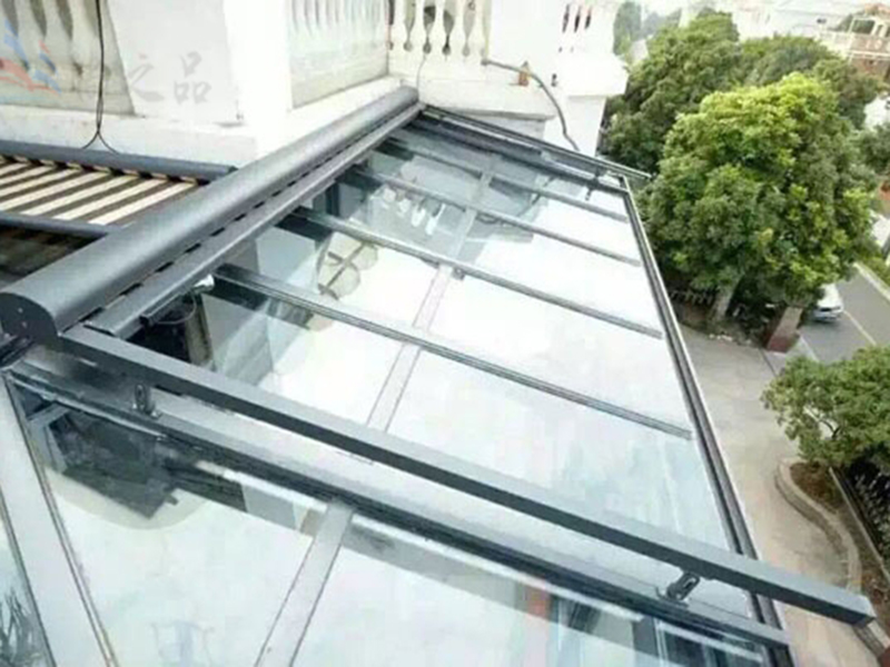 伸缩蓬