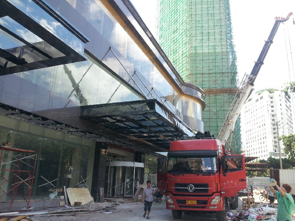 香江国际温泉大酒店雨棚