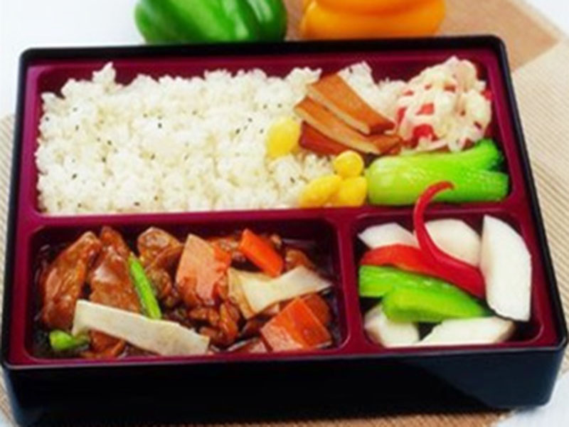 山药鸡肉块米饭套