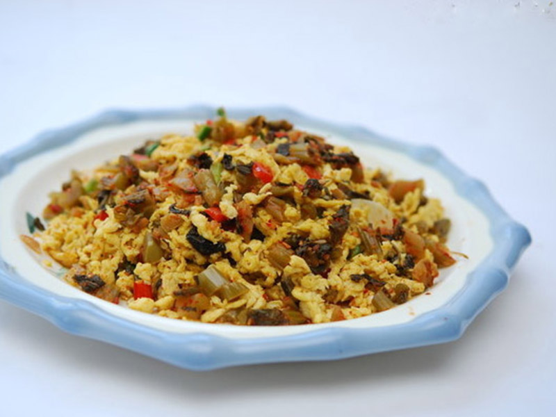 外婆菜炒鸡蛋
