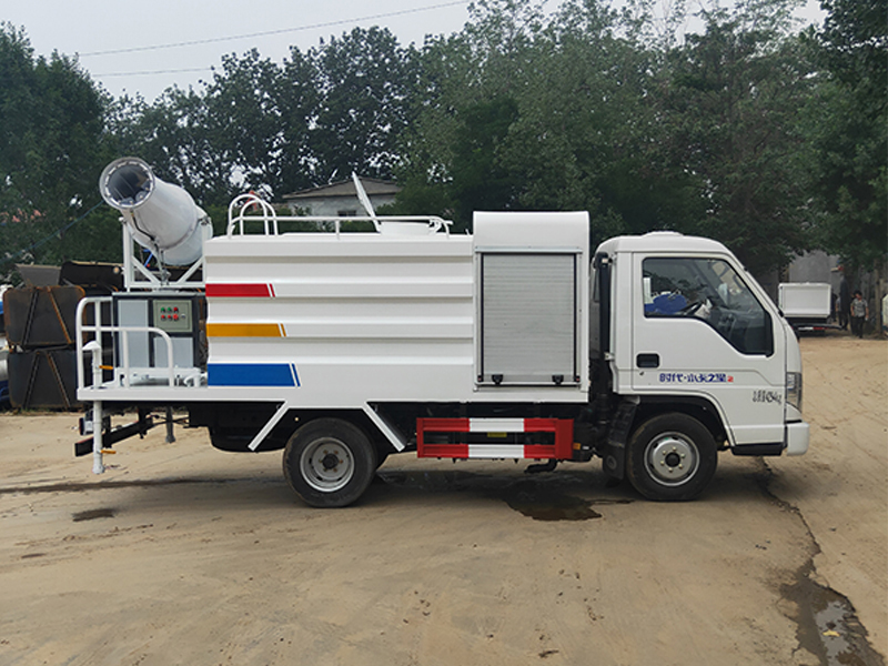 雾炮降尘洒水车