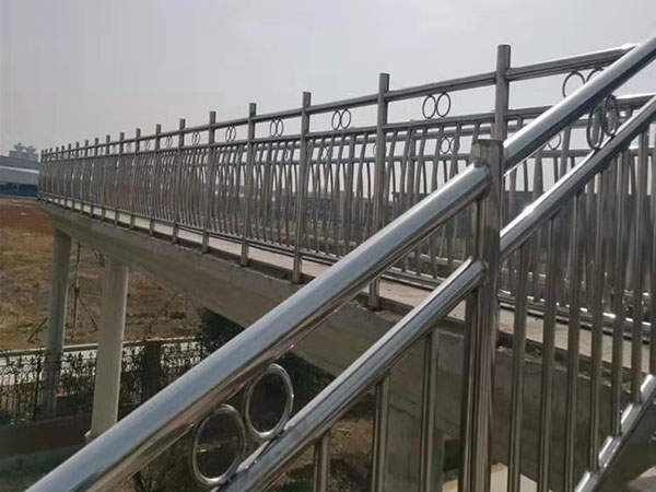 桥梁护栏