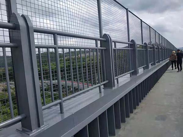 桥梁护栏