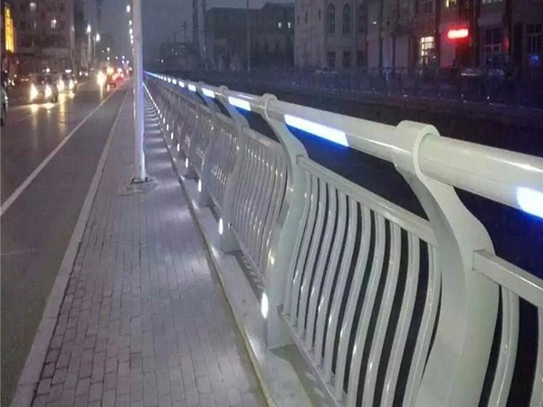 灯光护栏