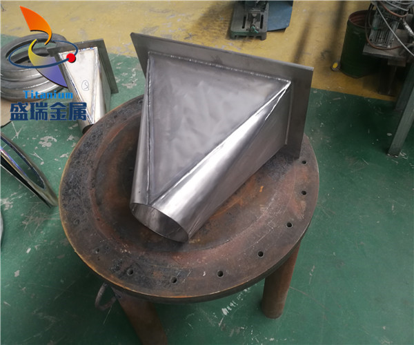 钛分离器