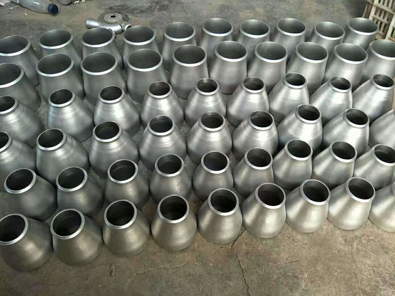 异径管
