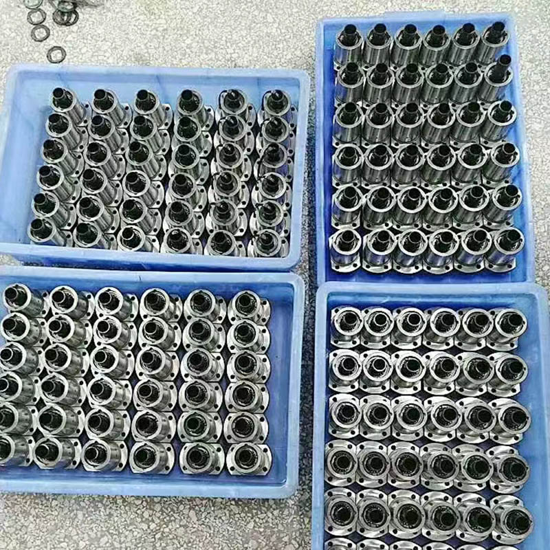 滚珠丝杠