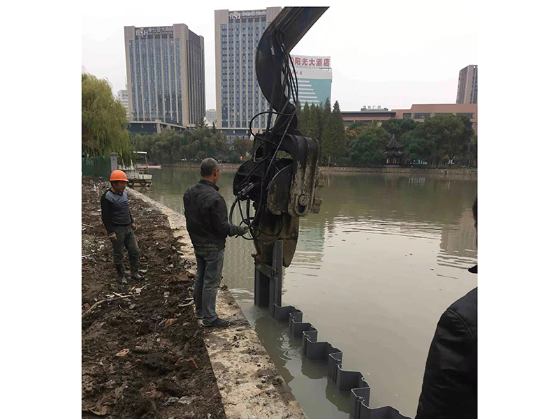 河道围堰施工