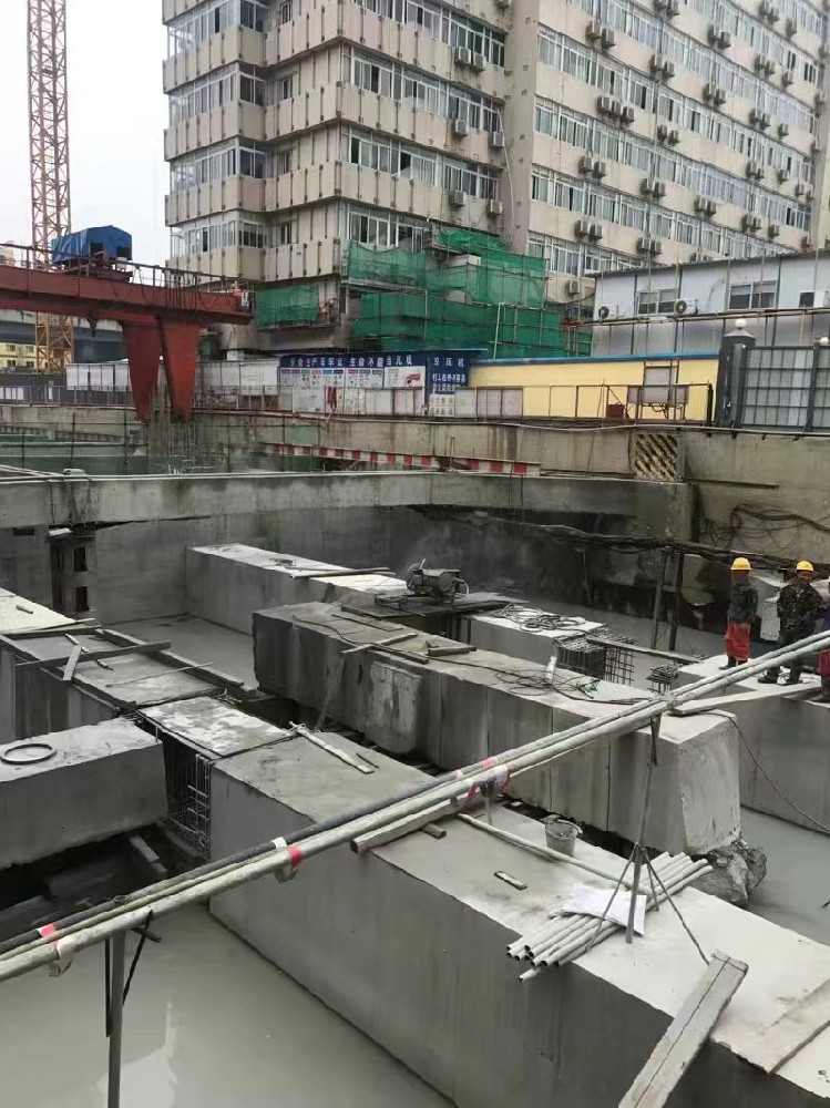支撑梁切割