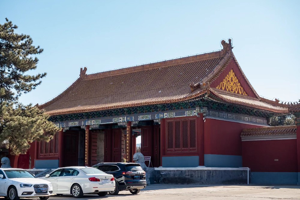 北京周边的中华永久陵园合法吗？怎么样？