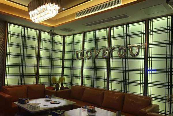 上海乐圣迪量贩式KTV(闵行店)招聘包厢服务员,(当天可入住)