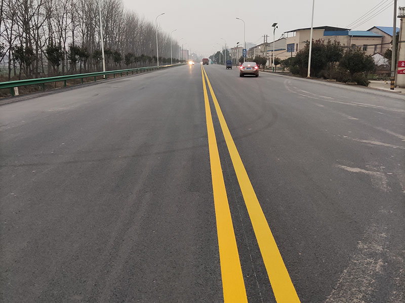 道路标线涂料施工中出现气泡如何解决