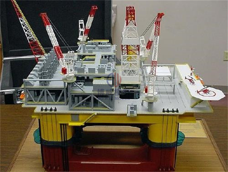 全海式钻井平台模型