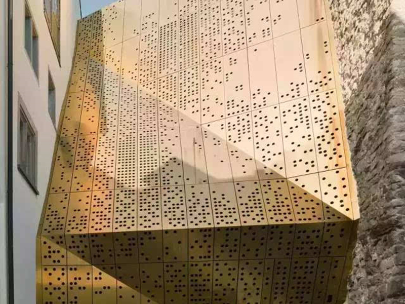 冲孔铝单板