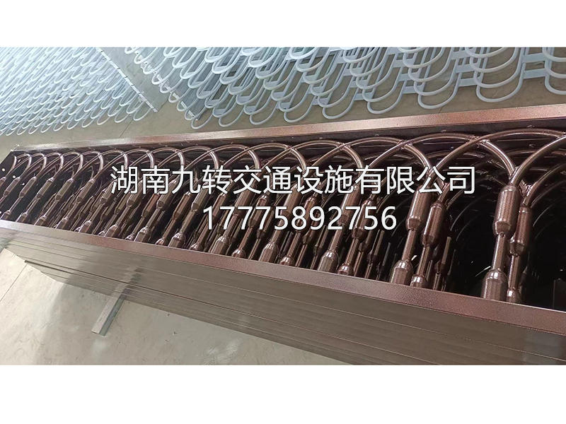 隔离护栏
