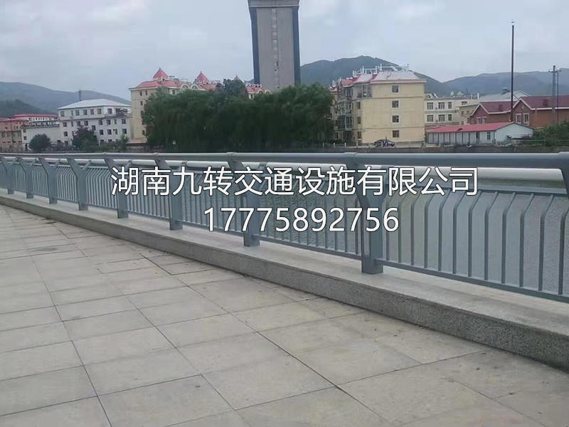 桥梁护栏