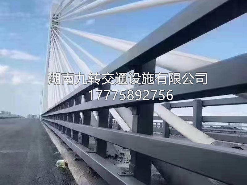桥梁护栏