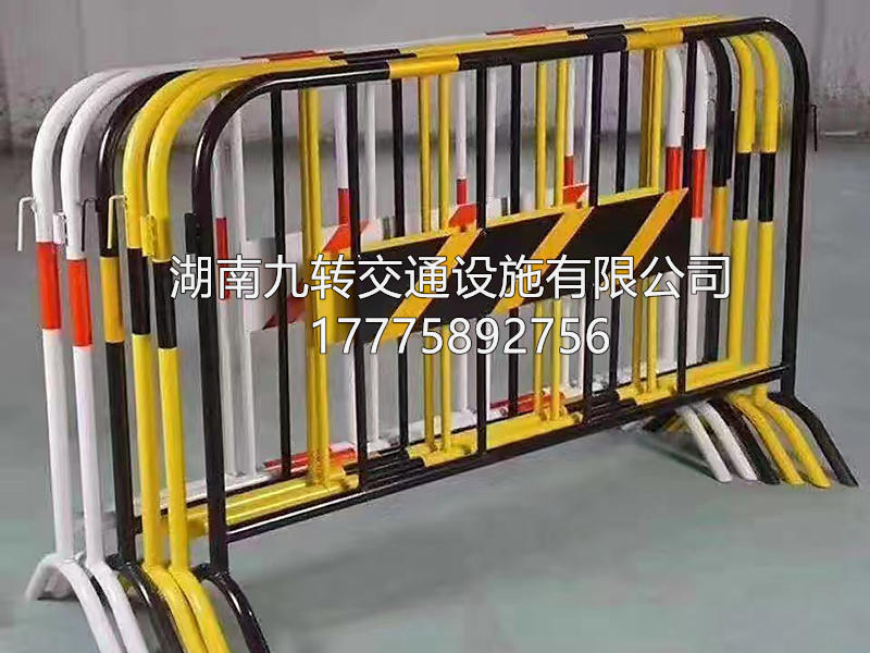 铁马护栏