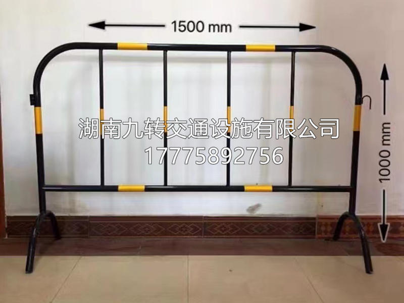 铁马护栏