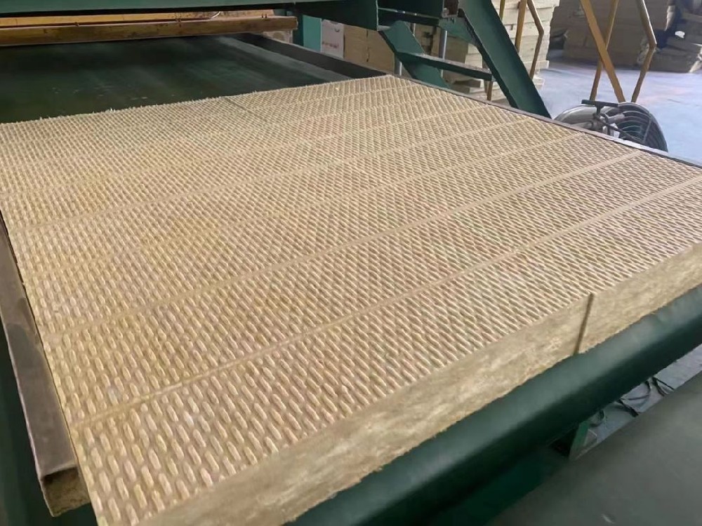 岩棉保温板施工技巧