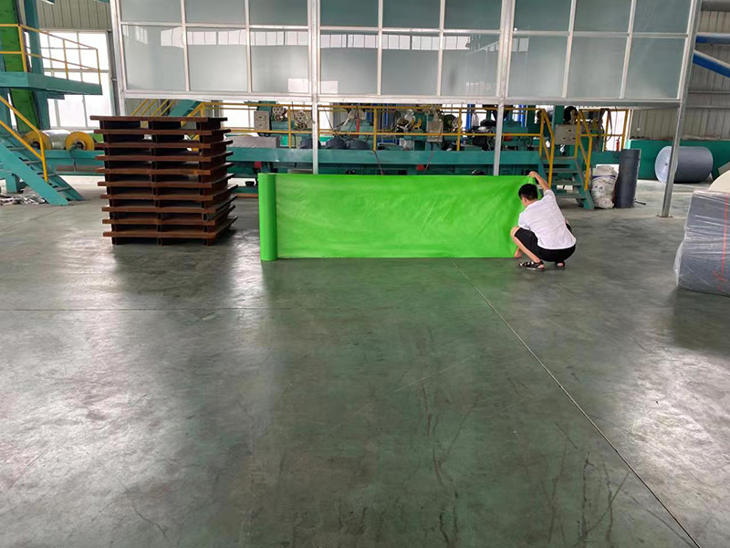 湿铺自粘防水卷材